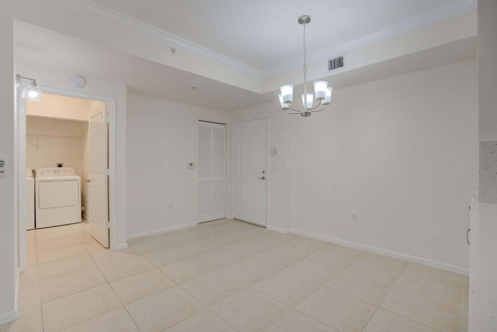 780 S Sapodilla Avenue - Photo 8