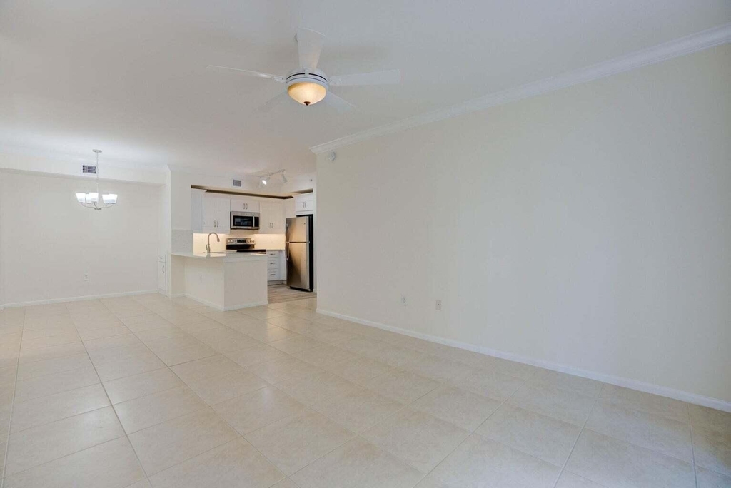 780 S Sapodilla Avenue - Photo 9