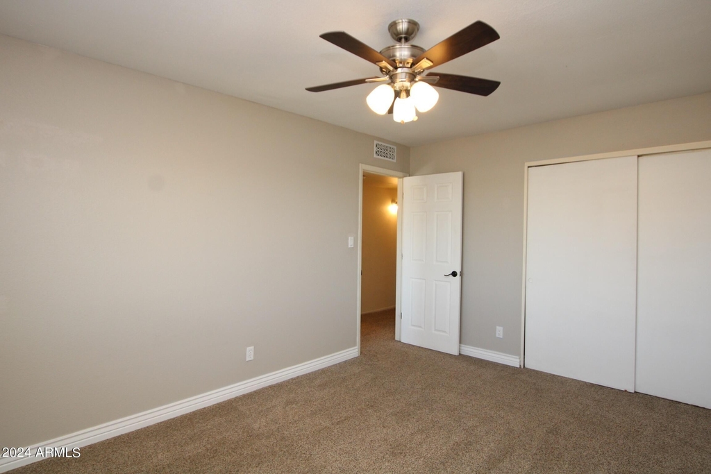 4601 E Southgate Avenue - Photo 5