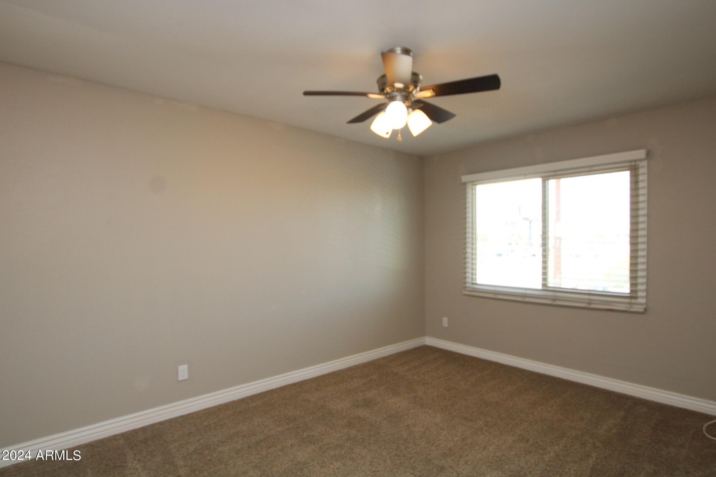 4601 E Southgate Avenue - Photo 6