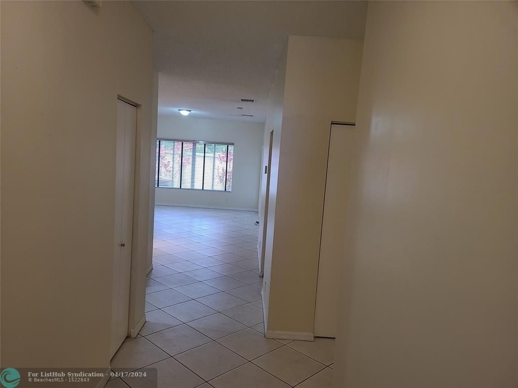 1065 Sw 42nd Ter - Photo 10