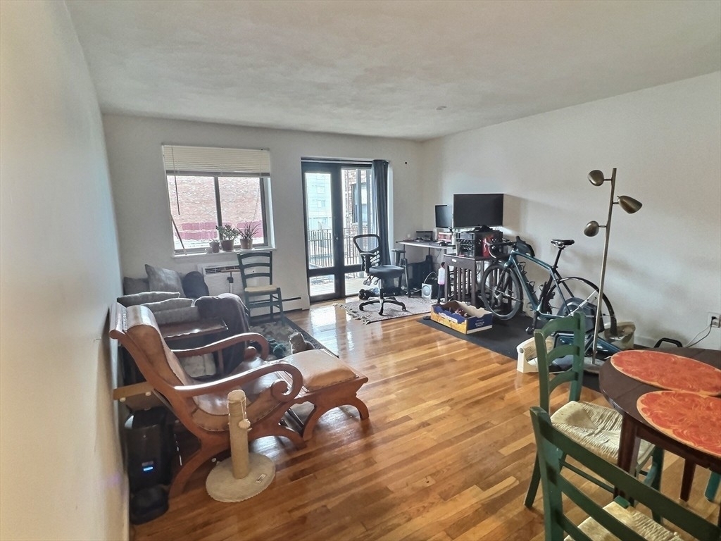 1027 Commonwealth Ave - Photo 0