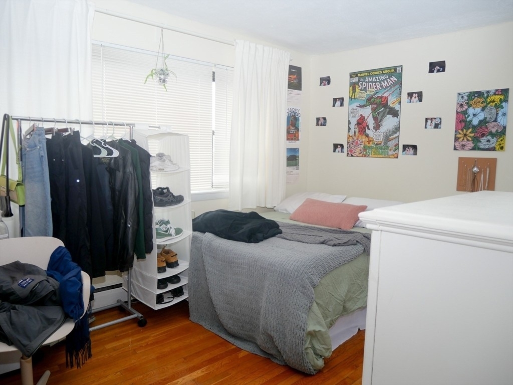 1027 Commonwealth Ave - Photo 3