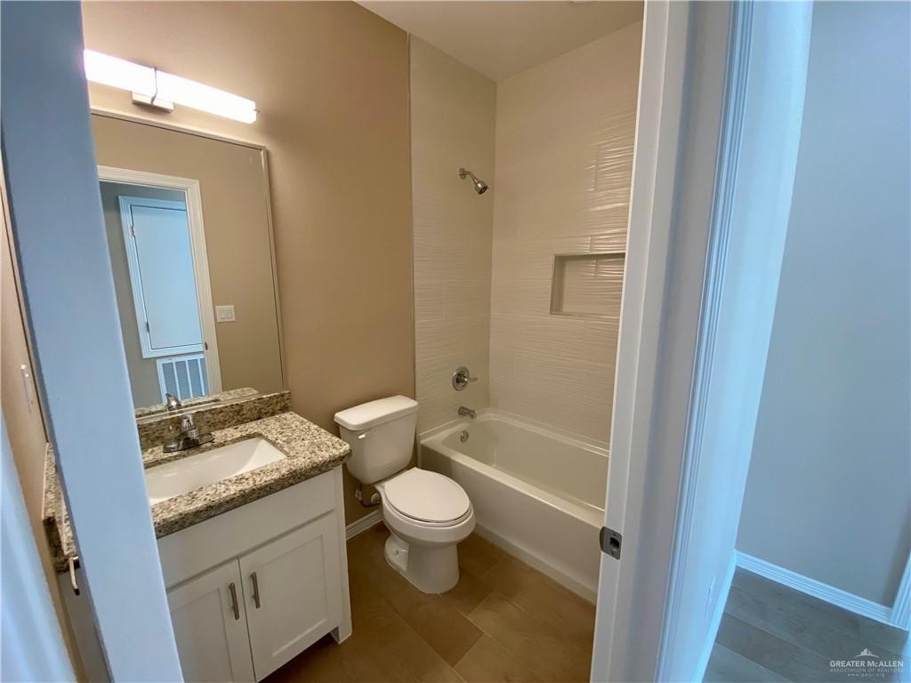 3012 W Driftwood Street - Photo 10