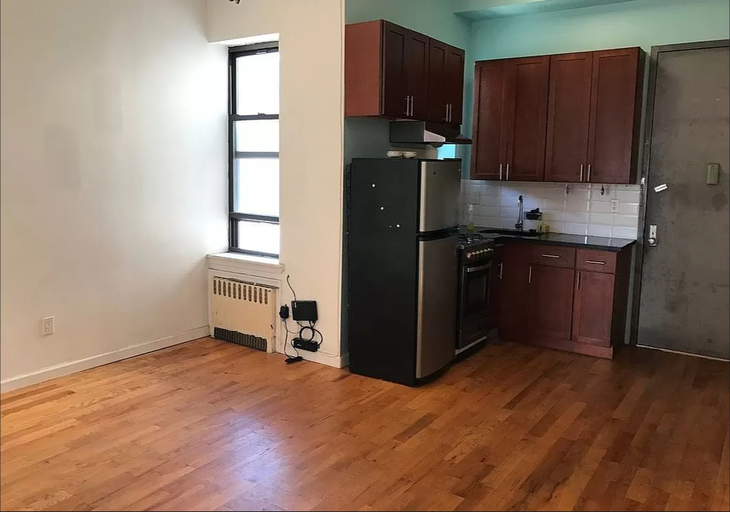 1711 Hancock Street - Photo 1