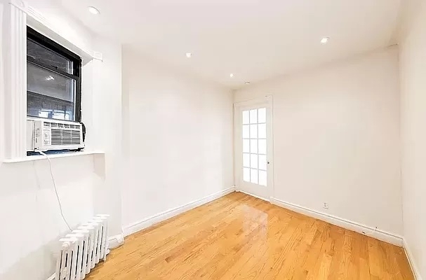 332 East 71st Street - Photo 2