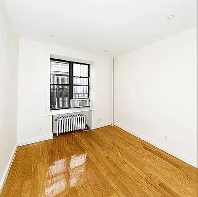 332 East 71st Street - Photo 4