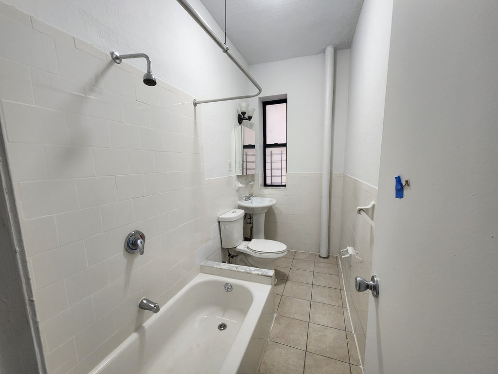 550 West 157th Street - Photo 6