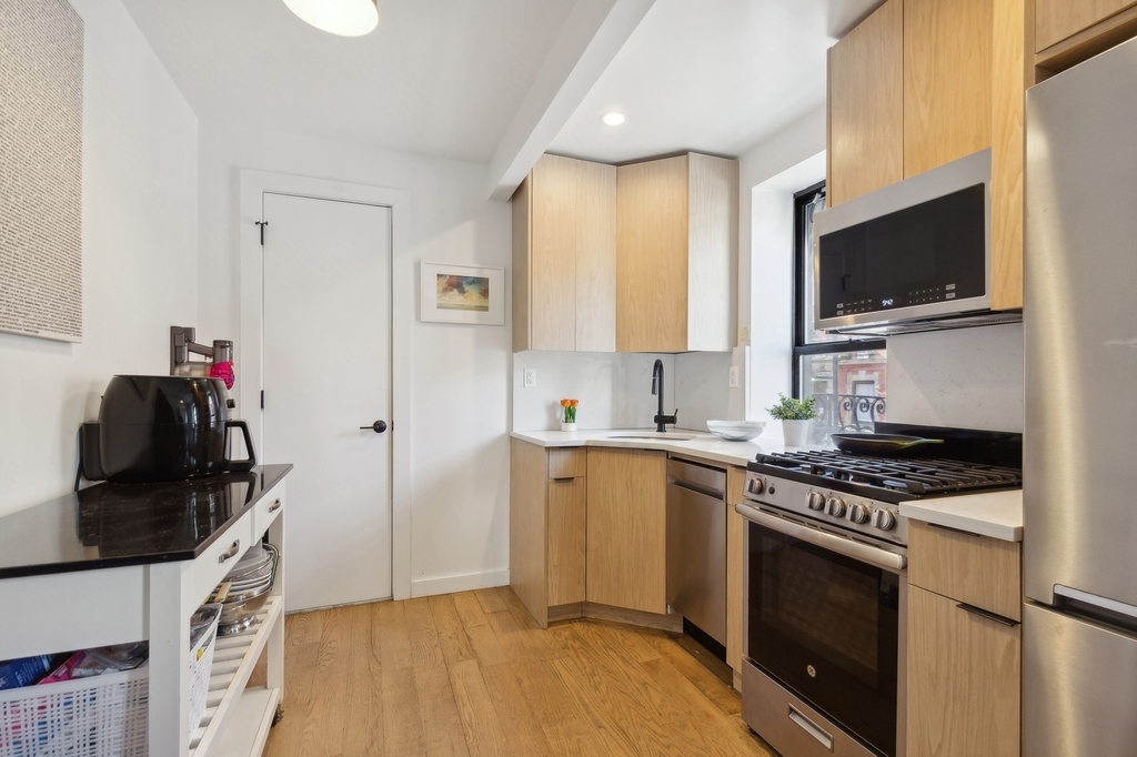 267 West 15th Street - Photo 1