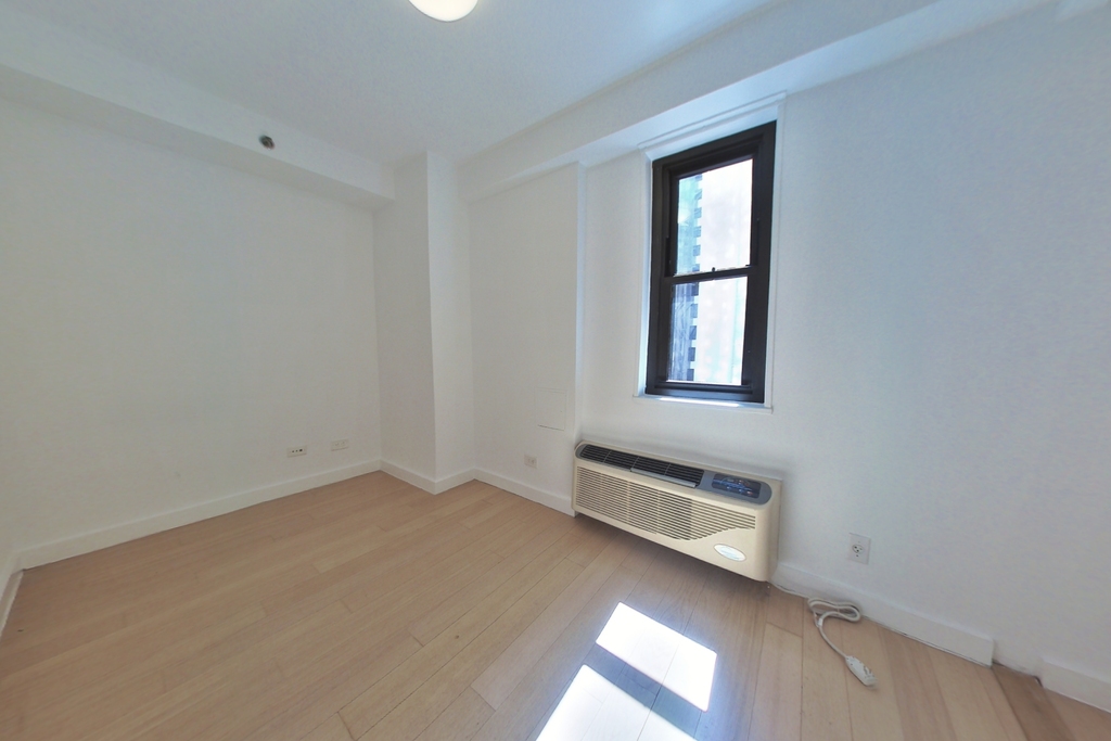 222 East 39th Street, 19G - Photo 9