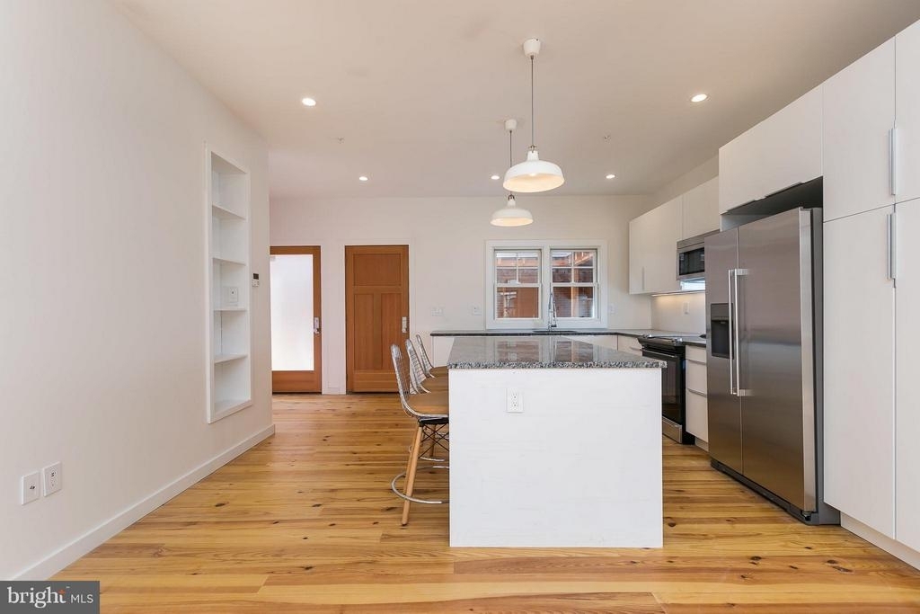 3400 Roland Ave - Photo 9