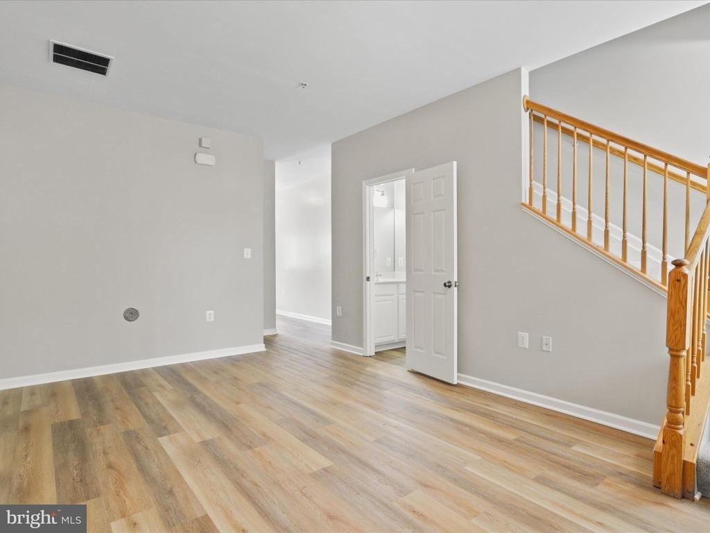 1511 Tubman Rd Se - Photo 3