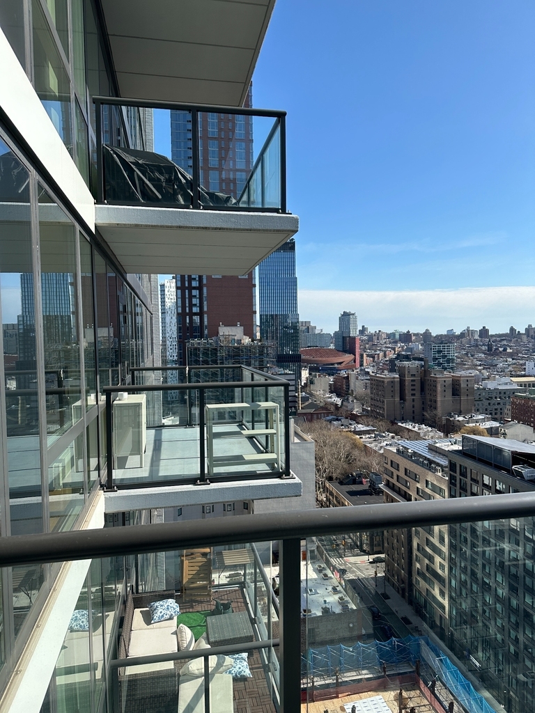 30 Bond St | Downtown Brooklyn - Photo 3