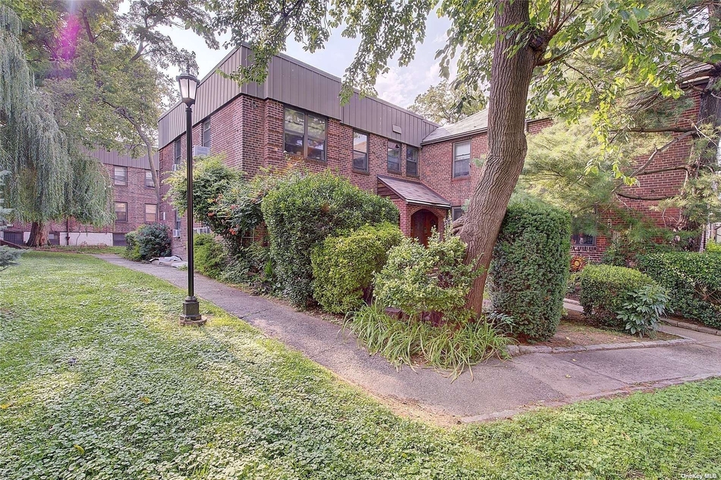 19-62 80th Street - Photo 15