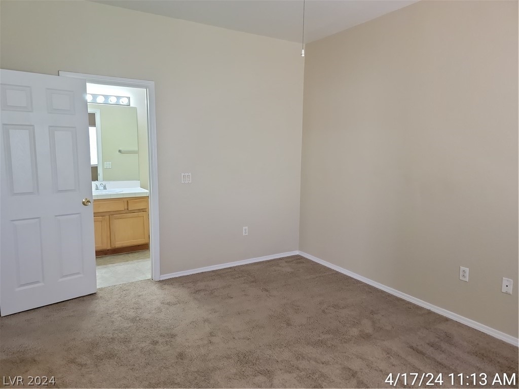 8501 W University Avenue - Photo 10