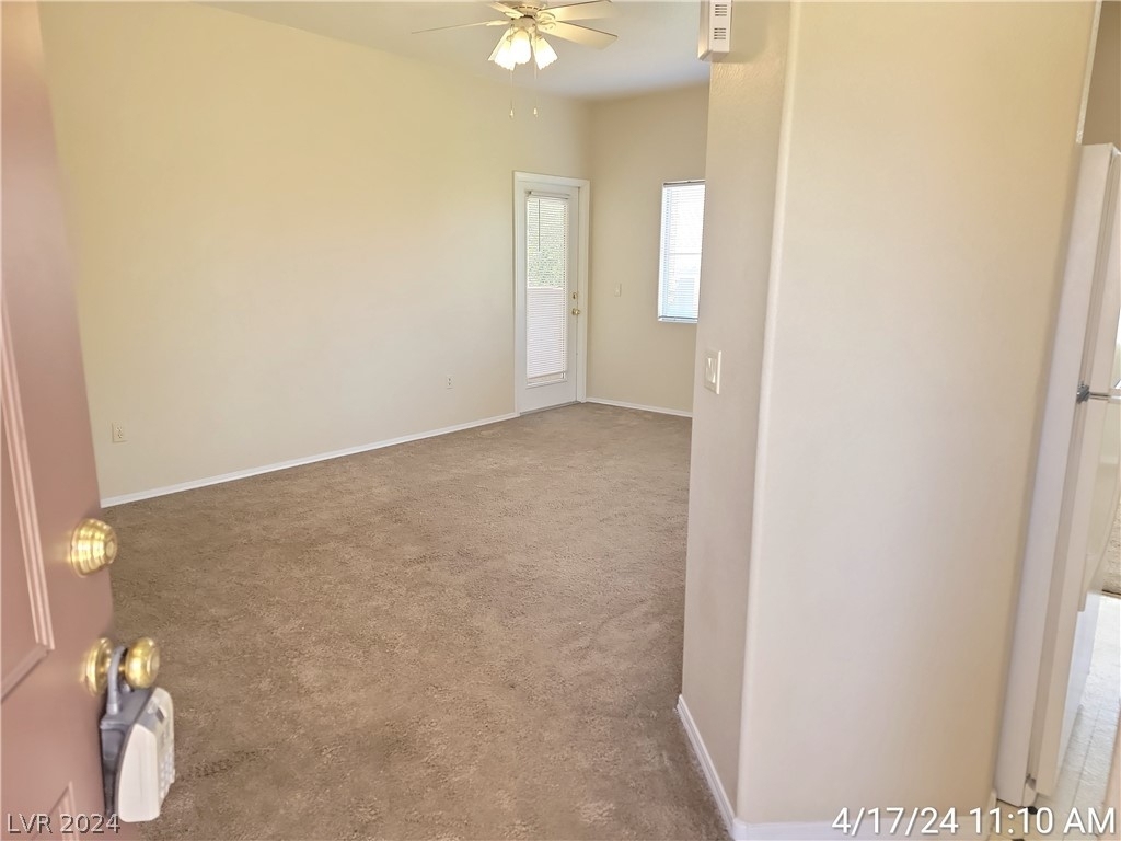 8501 W University Avenue - Photo 1