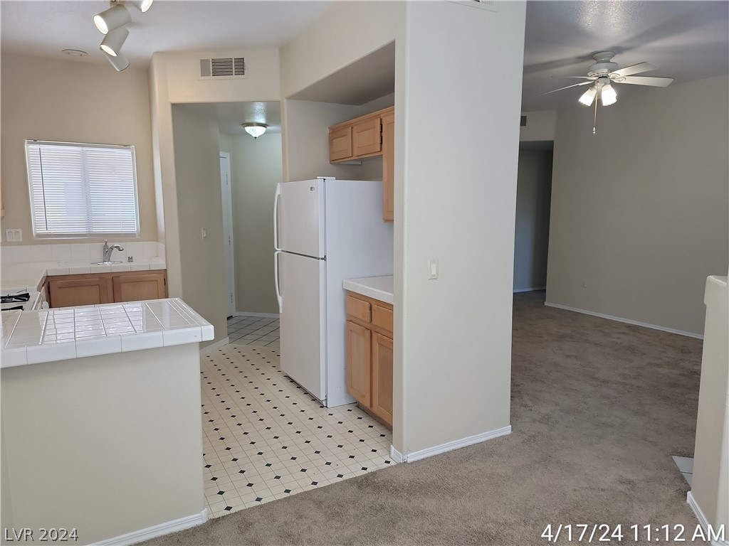 8501 W University Avenue - Photo 6