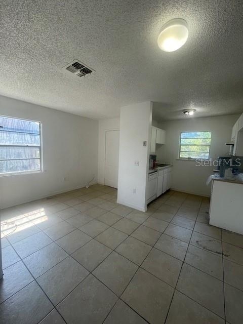 609 Hennessee Street - Photo 2