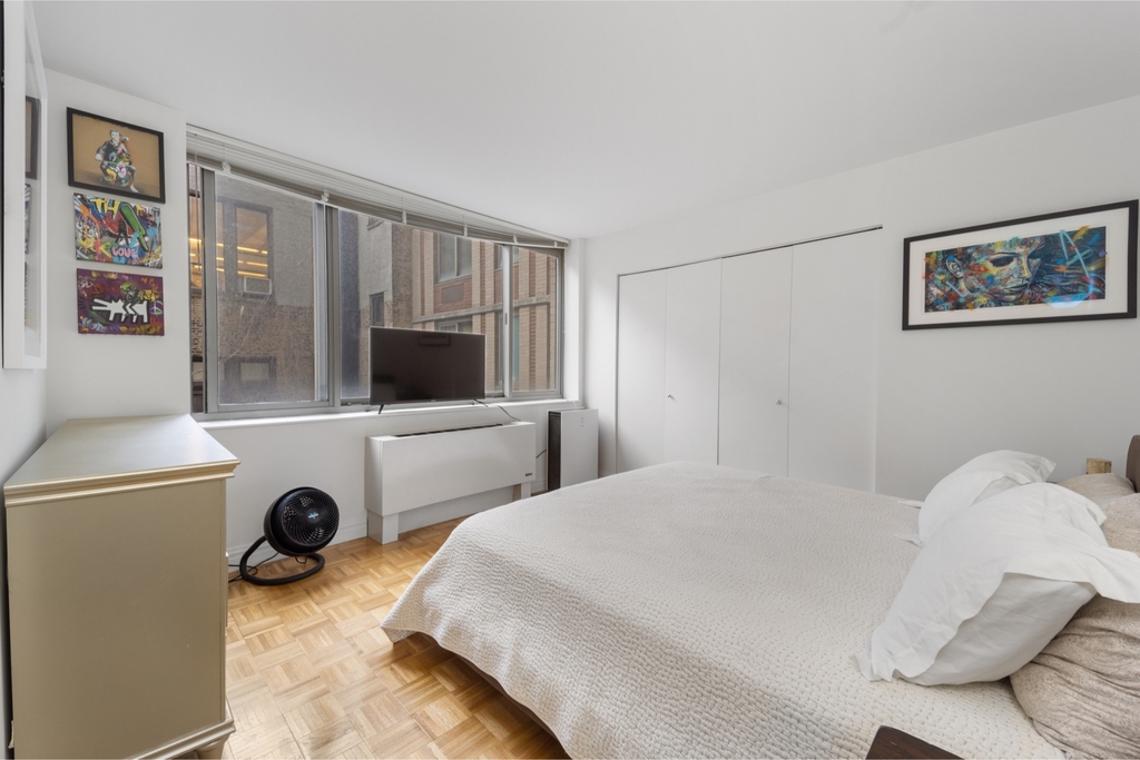 1500 Lexington Avenue - Photo 3