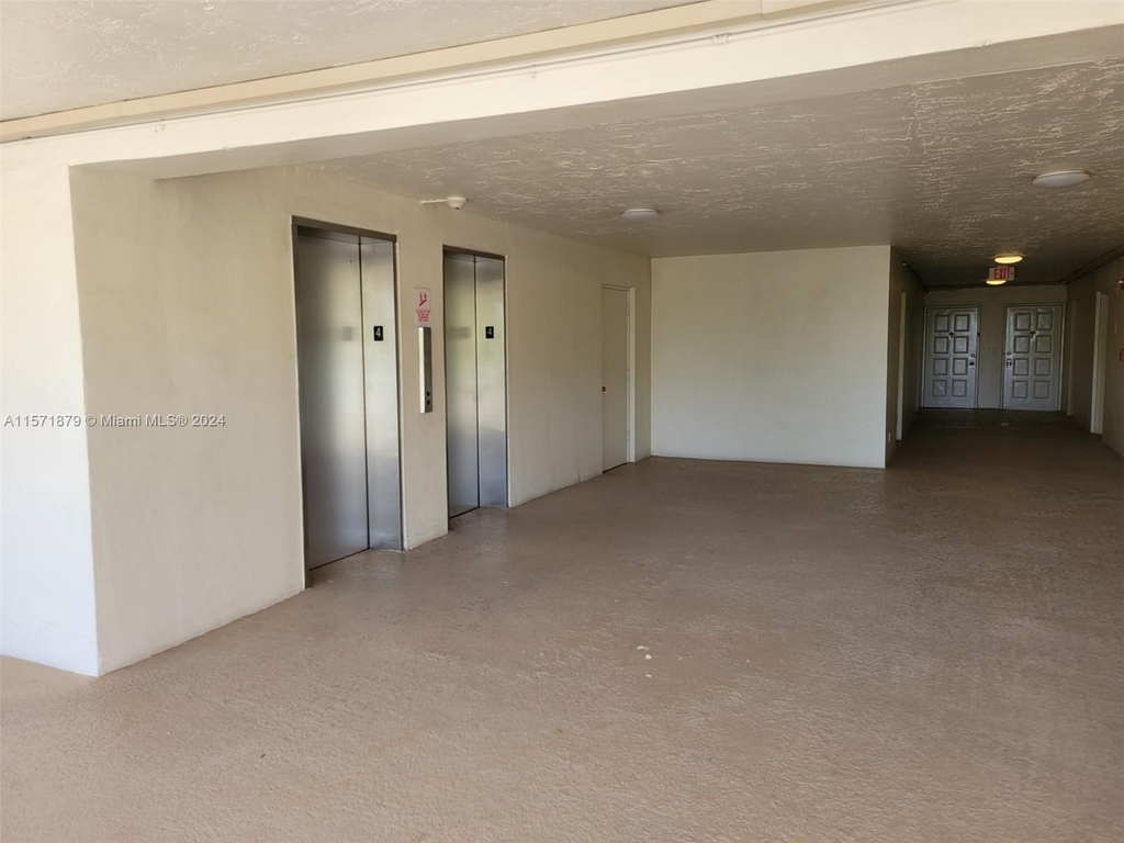 3090 N Course Dr - Photo 21