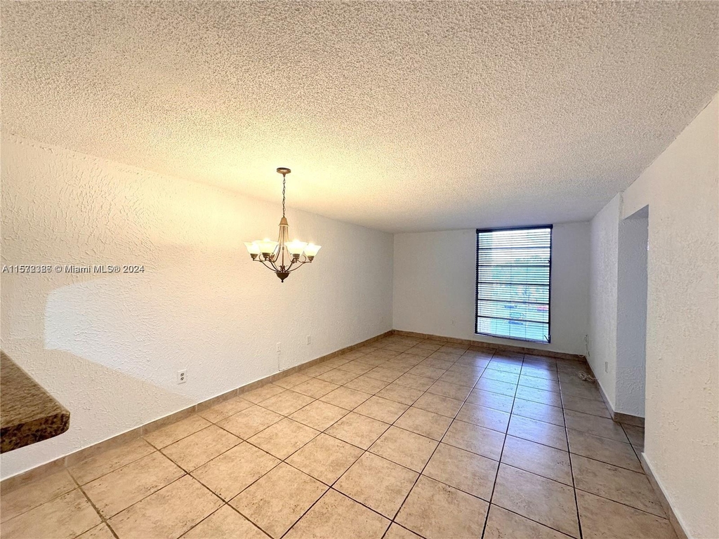 10500 Sw 108th Ave - Photo 14