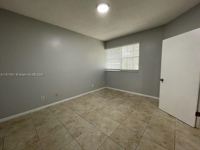 640 Cypress Club Way - Photo 8