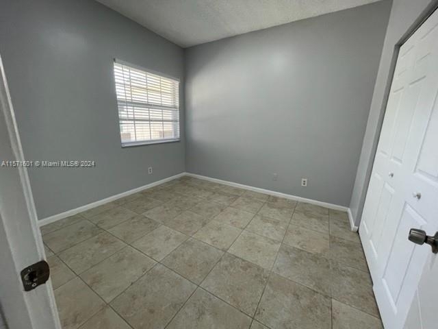 640 Cypress Club Way - Photo 4