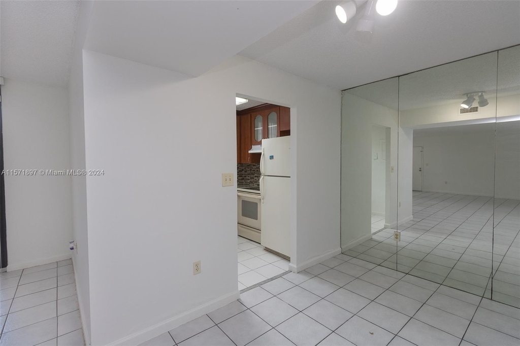 1744 Nw 55th Ave - Photo 15
