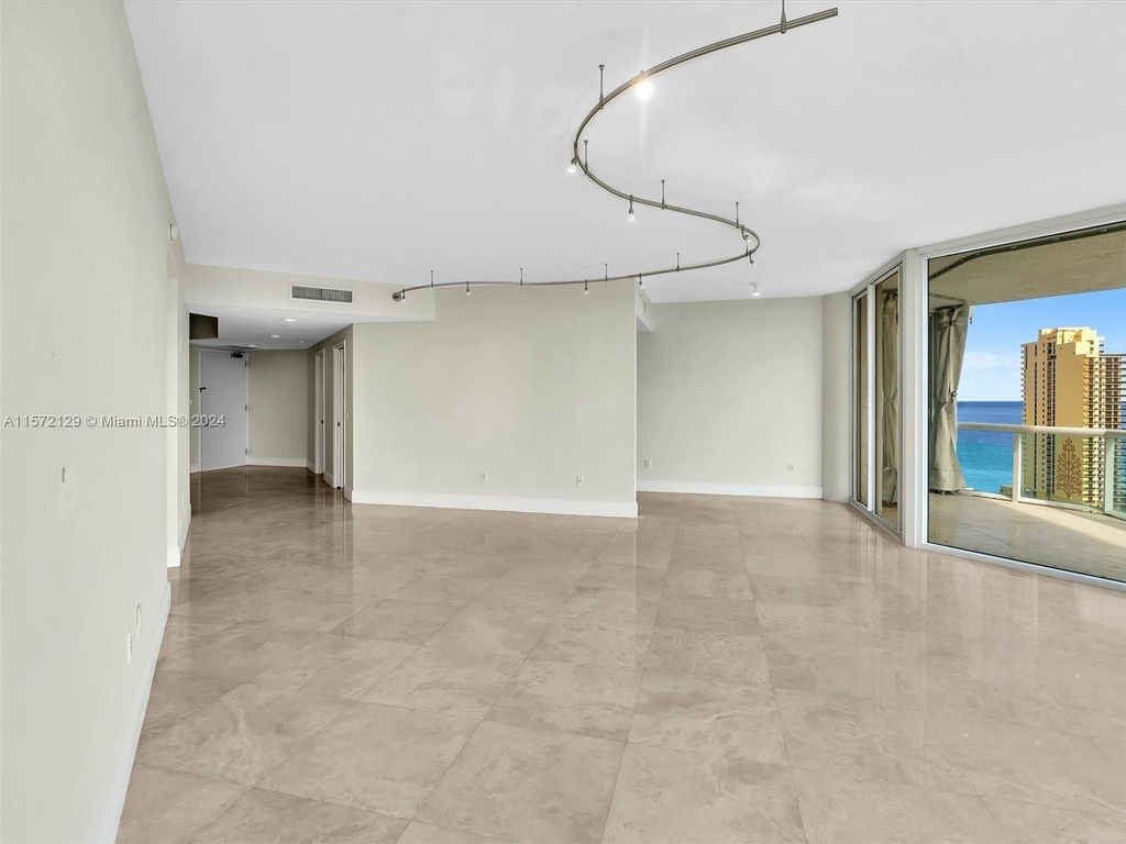 16500 Collins Ave - Photo 13