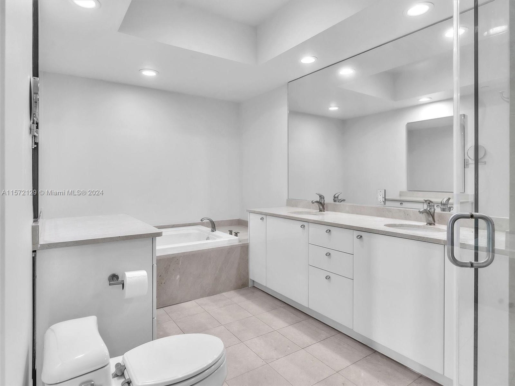 16500 Collins Ave - Photo 46