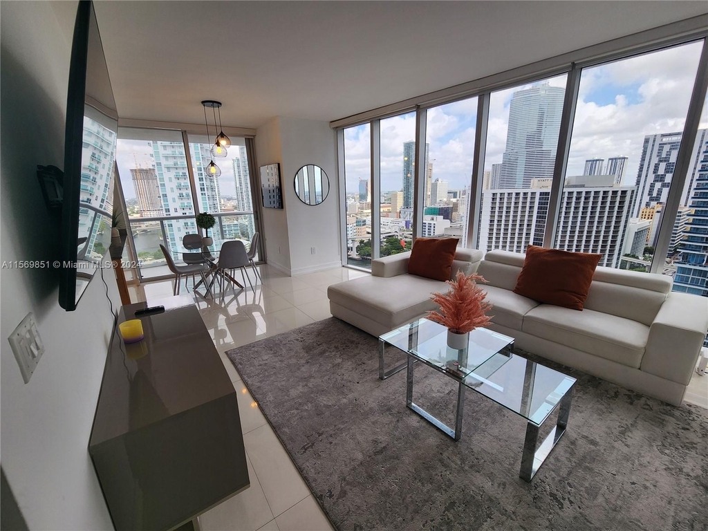 485 Brickell Ave - Photo 2