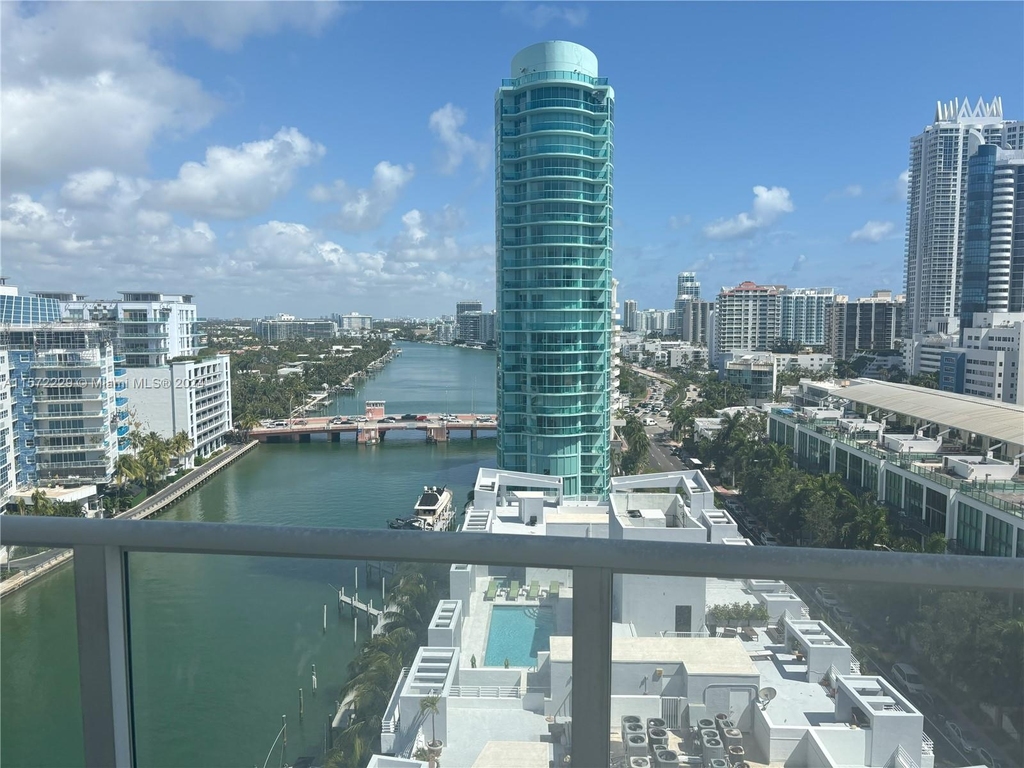 5900 Collins Ave - Photo 1