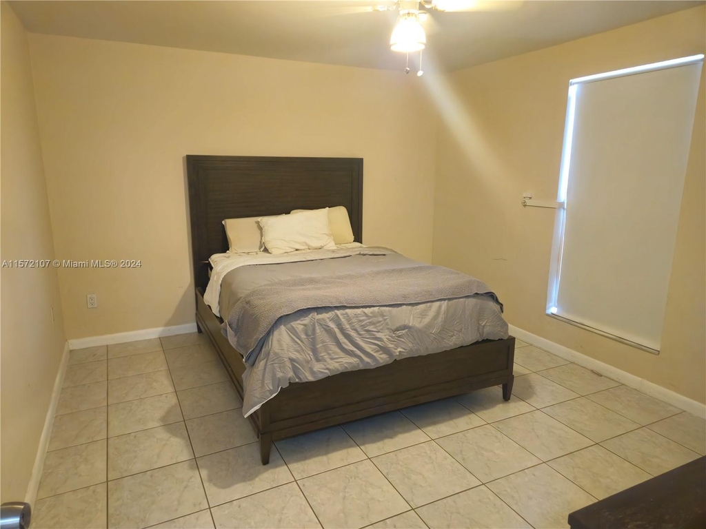 10385 N Kendall Dr - Photo 9