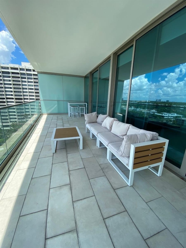 10201 Collins Ave - Photo 10