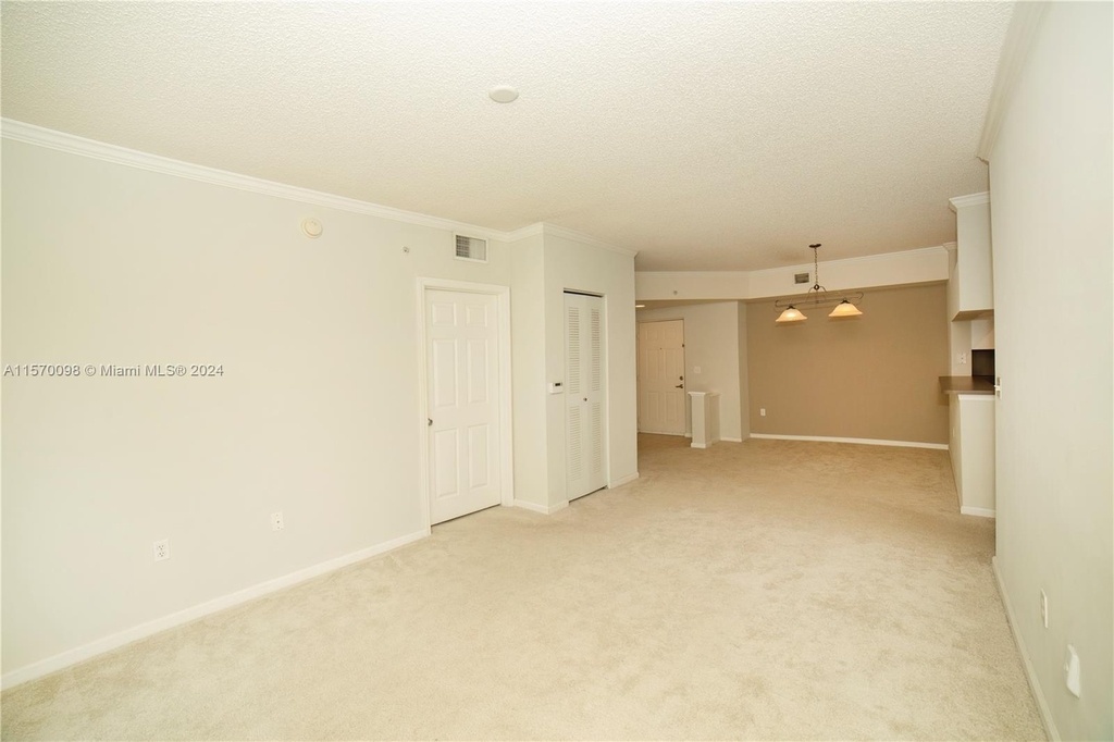 17145 N Bay Rd - Photo 3