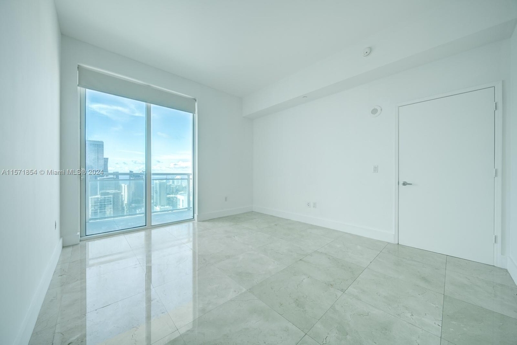 950 Brickell Bay Dr - Photo 7