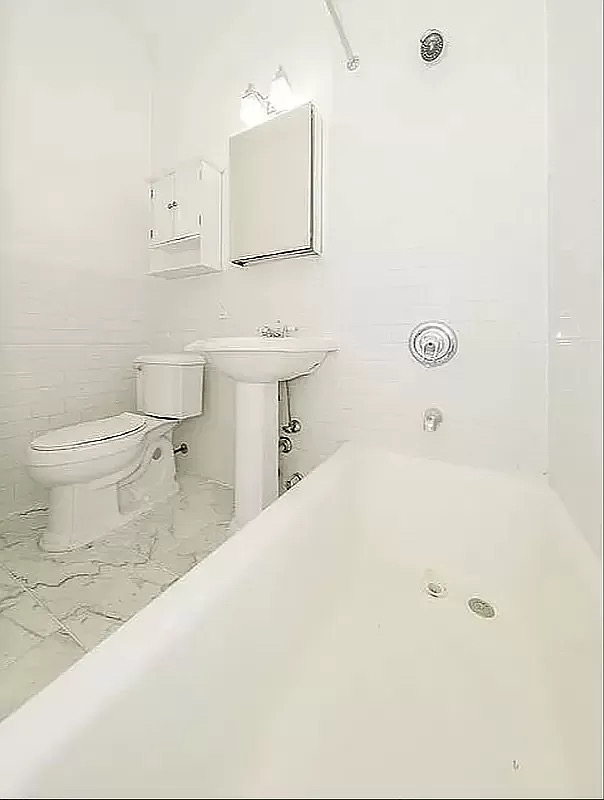 332 East 71st Street - Photo 5