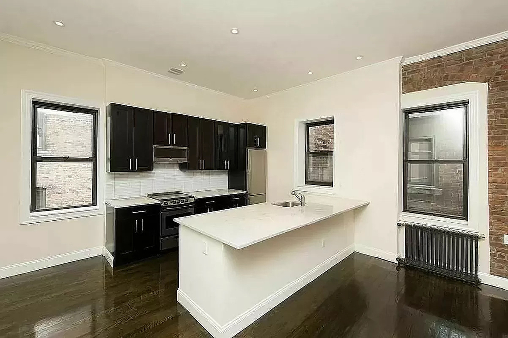 1377 Lexington Avenue - Photo 1