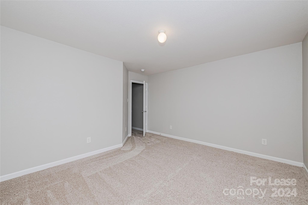 2714 Gusty Lane - Photo 33