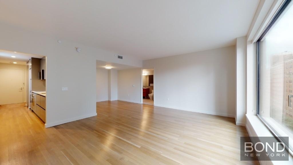 515 East 86th Street - Photo 3