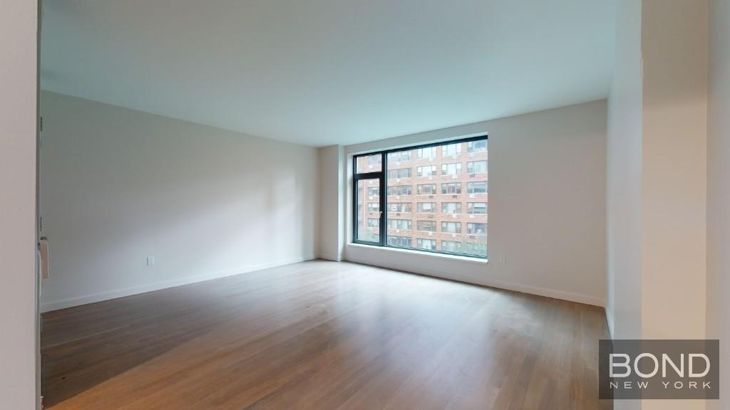 515 East 86th Street - Photo 1