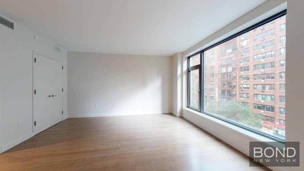 515 East 86th Street - Photo 4