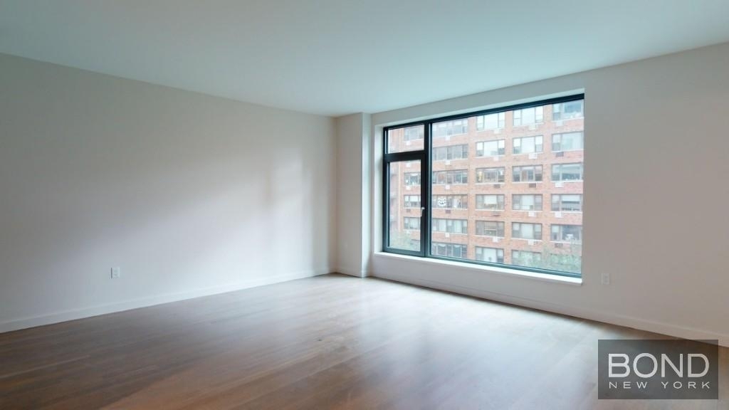 515 East 86th Street - Photo 6