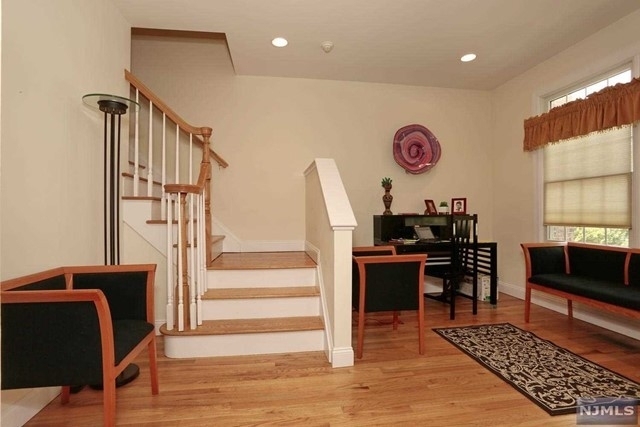 125 Tenafly Road - Photo 13