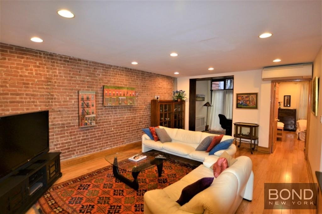 7.5 West 75 Street - Photo 8