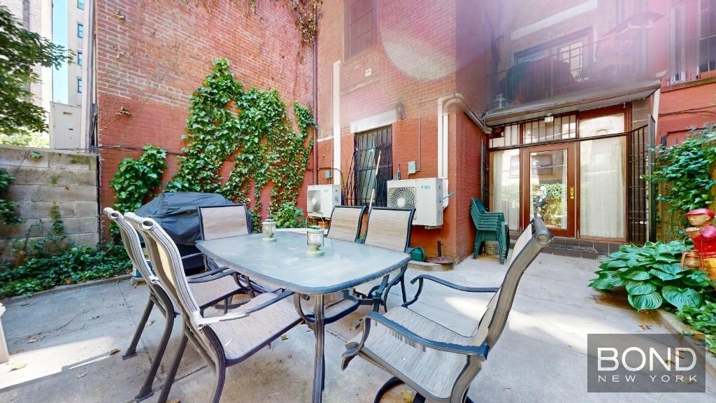 7.5 West 75 Street - Photo 1