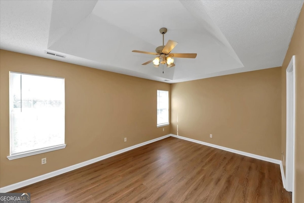 1260 Crestridge Lane - Photo 16