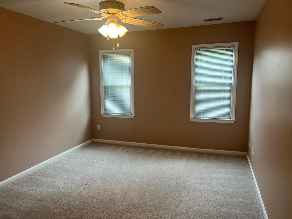 8301 Hempshire Place - Photo 10