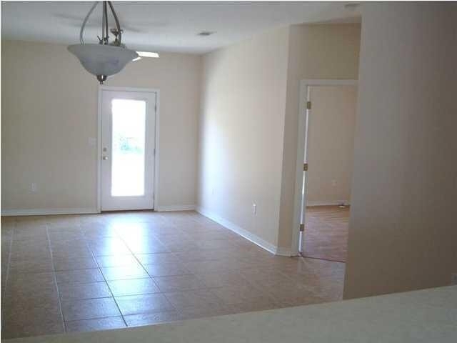 204 Ann Circle - Photo 2