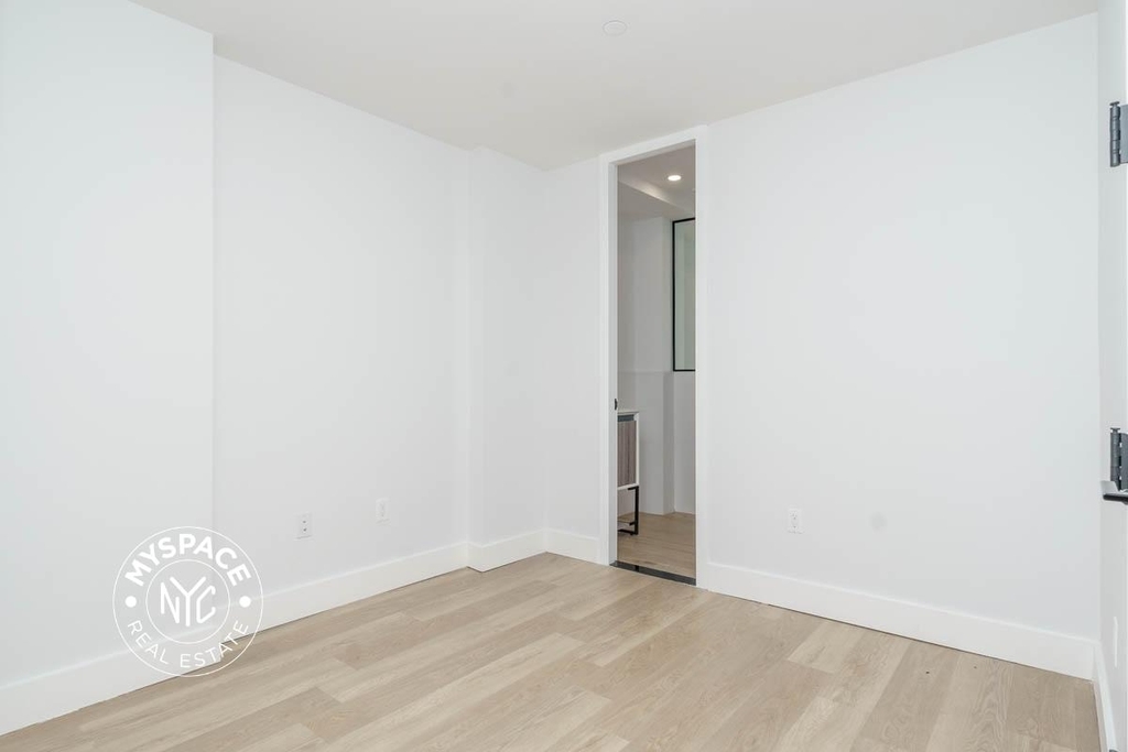 1359 Nostrand Avenue - Photo 7